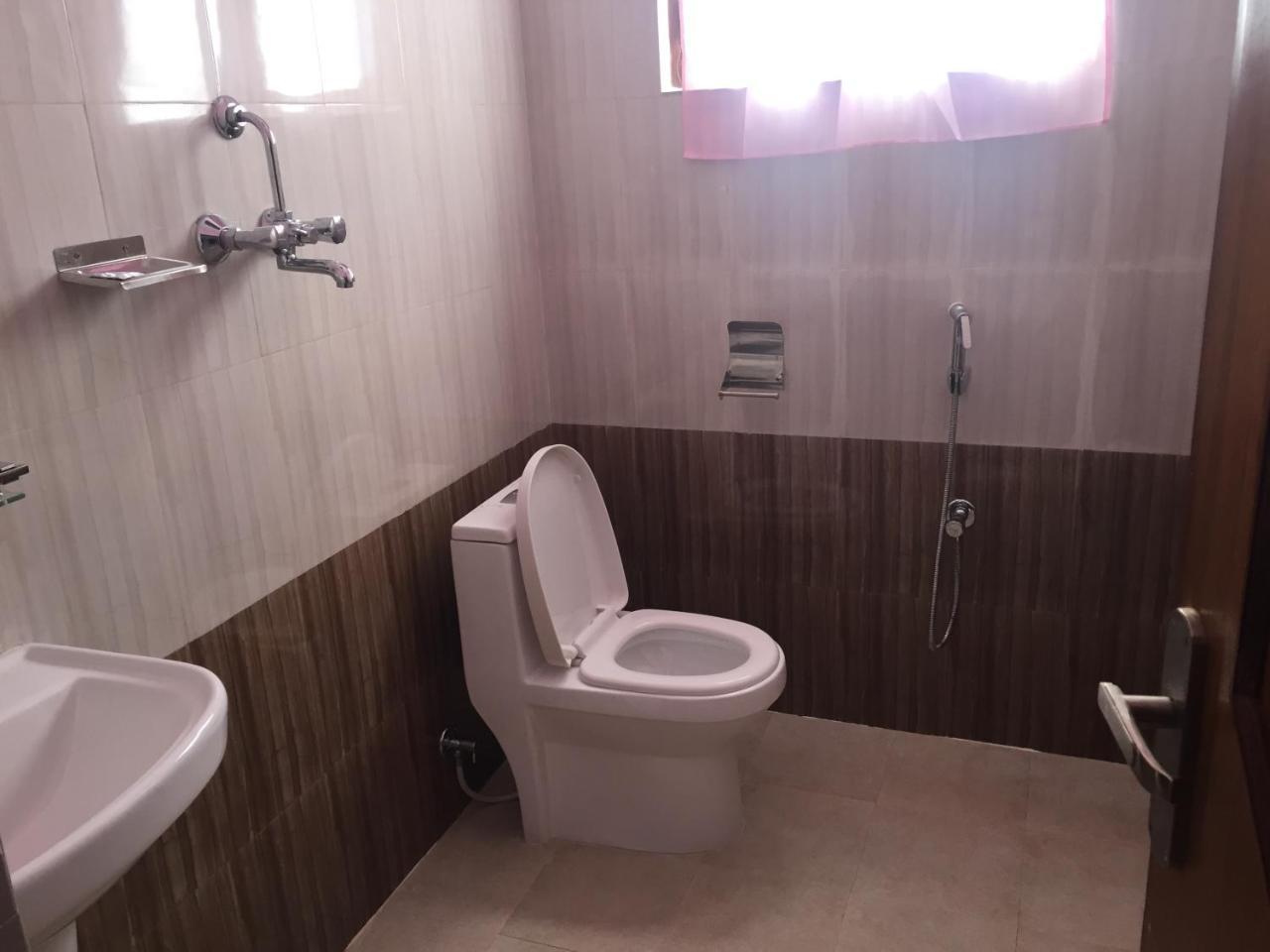 Obey Guest House 포카라 외부 사진